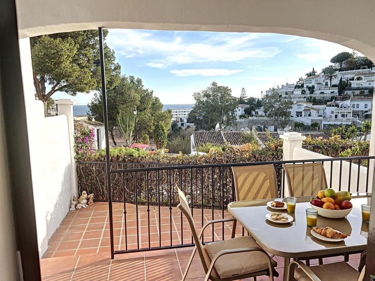 Vila Agradable Adosado Con Piscina La Hidalga Benalmádena Exteriér fotografie
