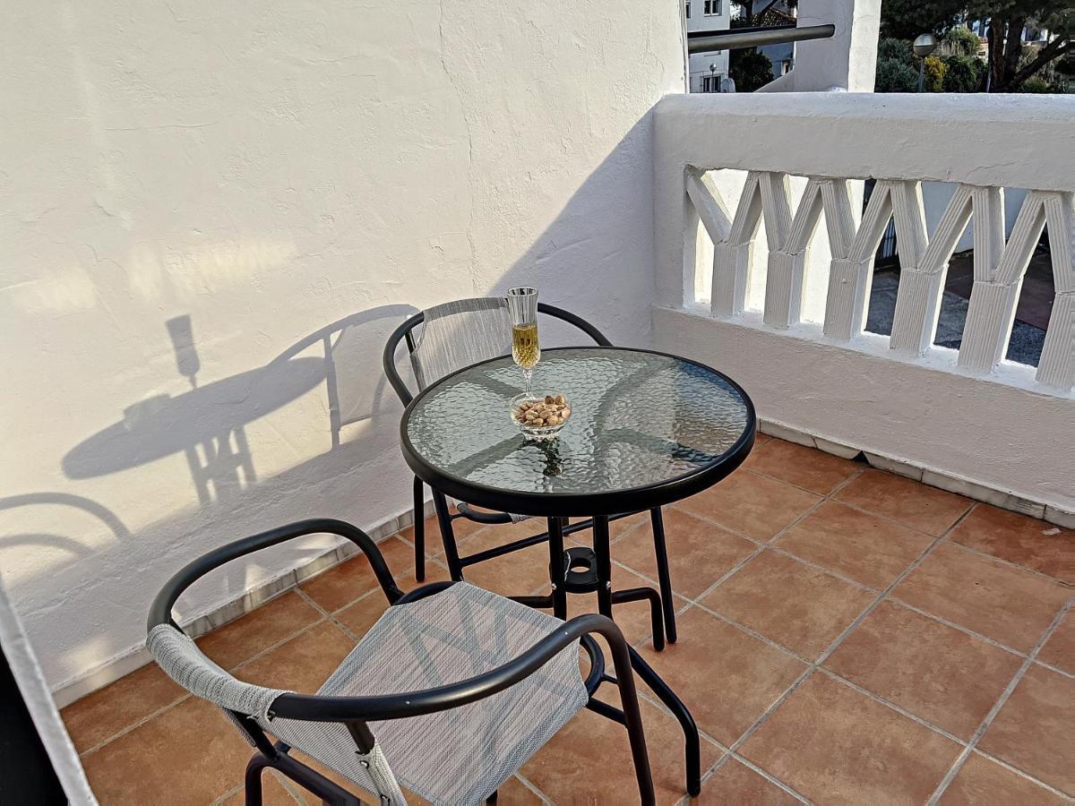 Vila Agradable Adosado Con Piscina La Hidalga Benalmádena Exteriér fotografie