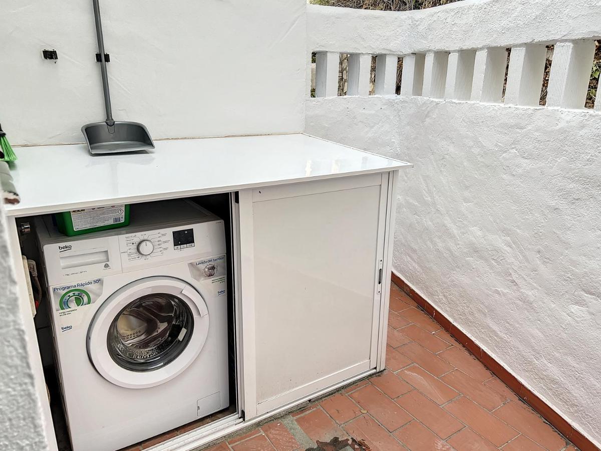 Vila Agradable Adosado Con Piscina La Hidalga Benalmádena Exteriér fotografie