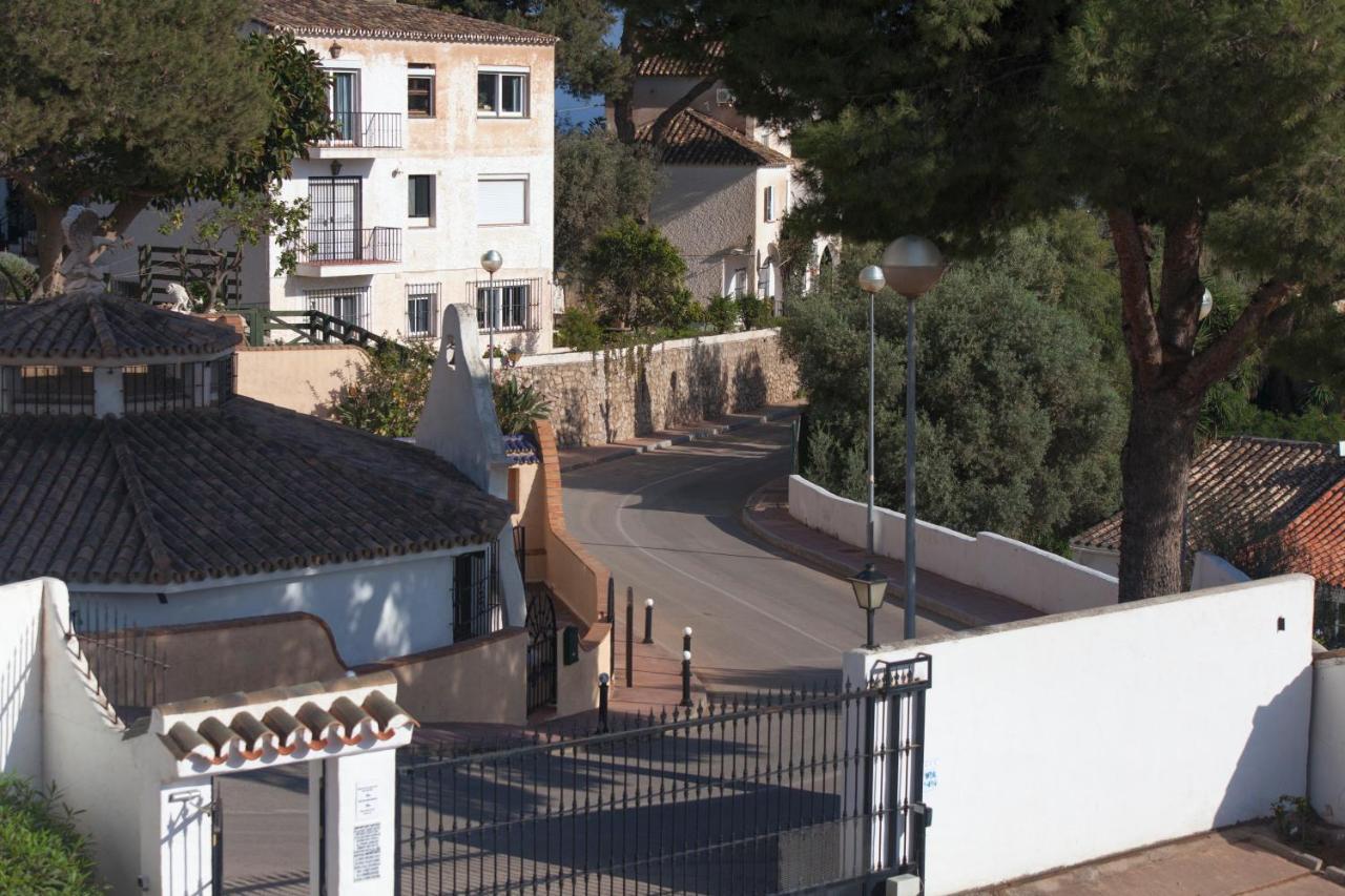 Vila Agradable Adosado Con Piscina La Hidalga Benalmádena Exteriér fotografie