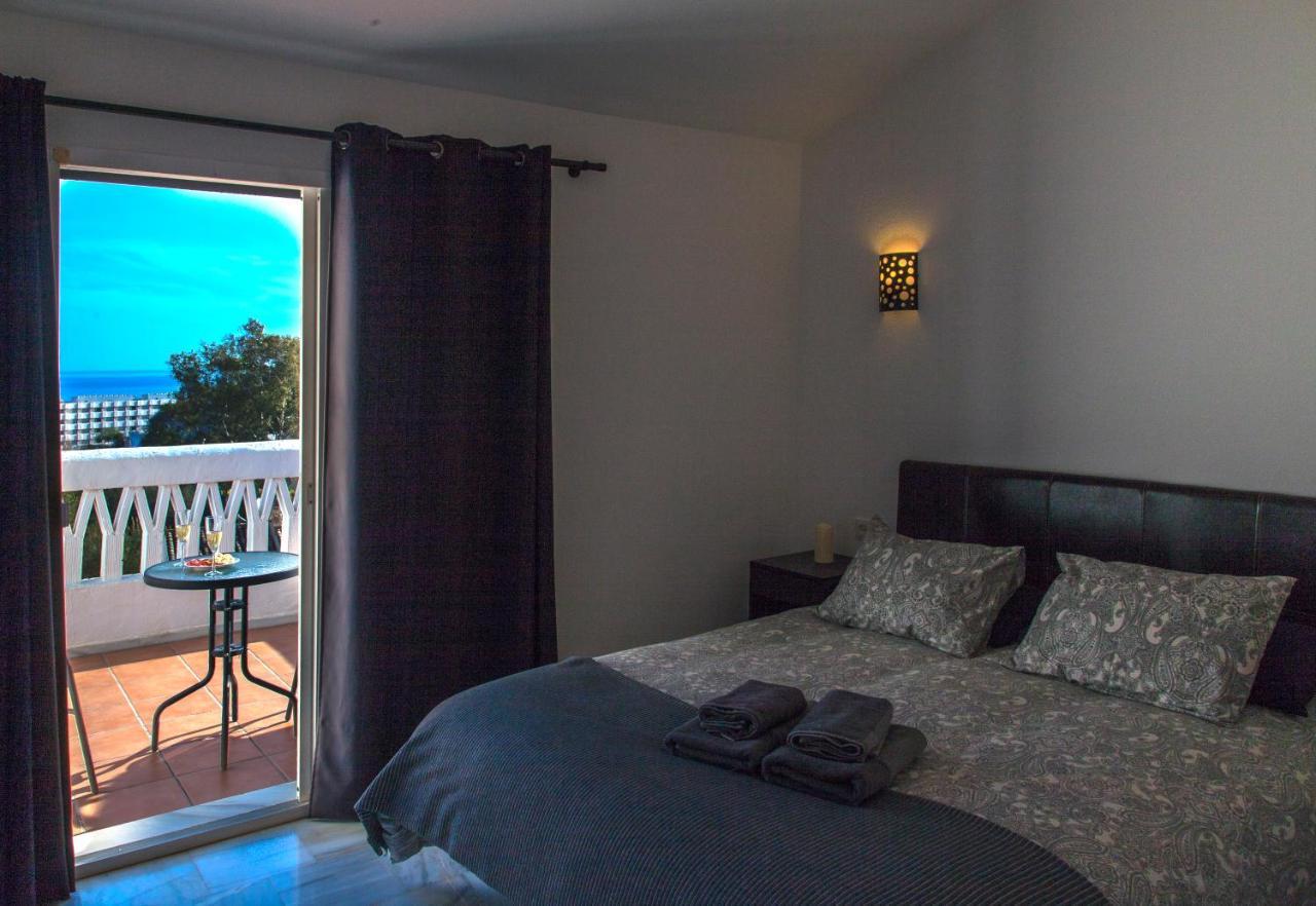 Vila Agradable Adosado Con Piscina La Hidalga Benalmádena Exteriér fotografie