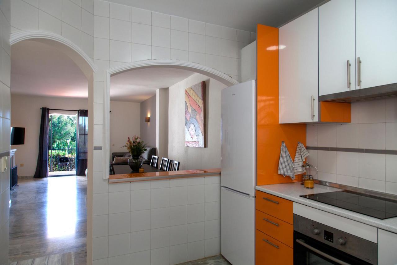 Vila Agradable Adosado Con Piscina La Hidalga Benalmádena Exteriér fotografie